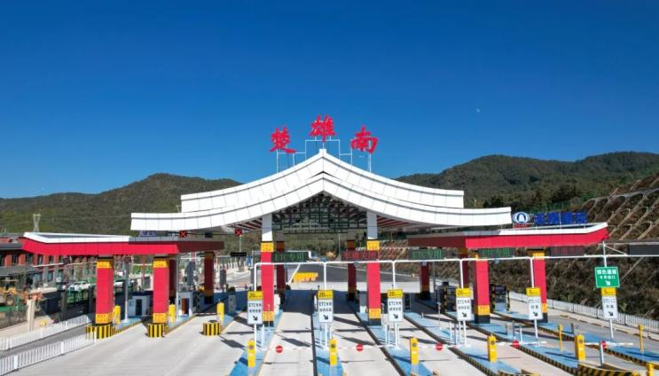 计量泵单背阀结垢致余氯平稳，水厂清晨排查记